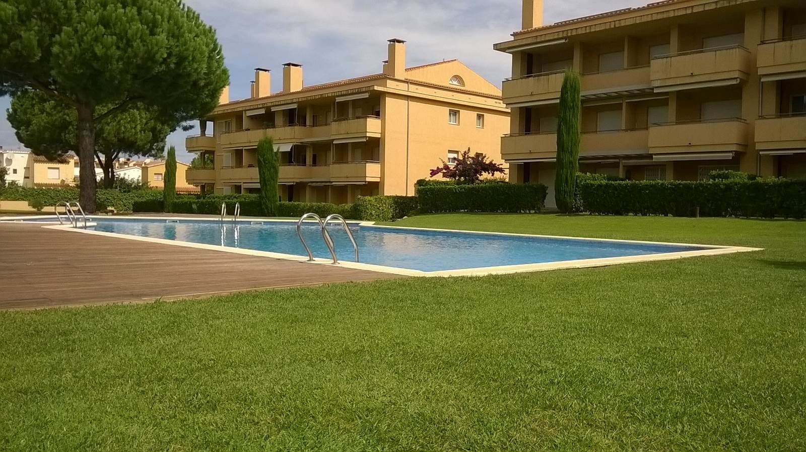 Apartment for rent L’Escala excellent community area