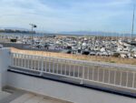 Planta baixa per llogar primera linea club nautic