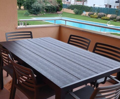 Appartement Riells Blau avec Piscine