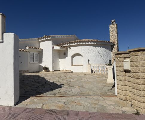 MAGNIFICA CASA A PUNTA MONTGÓ AMB VISTA AL MAR I PISCINA